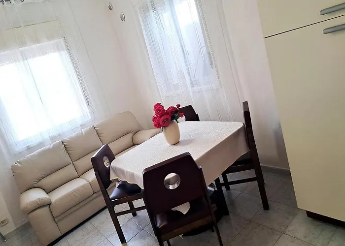 Nido Apartman Agnone Bagni